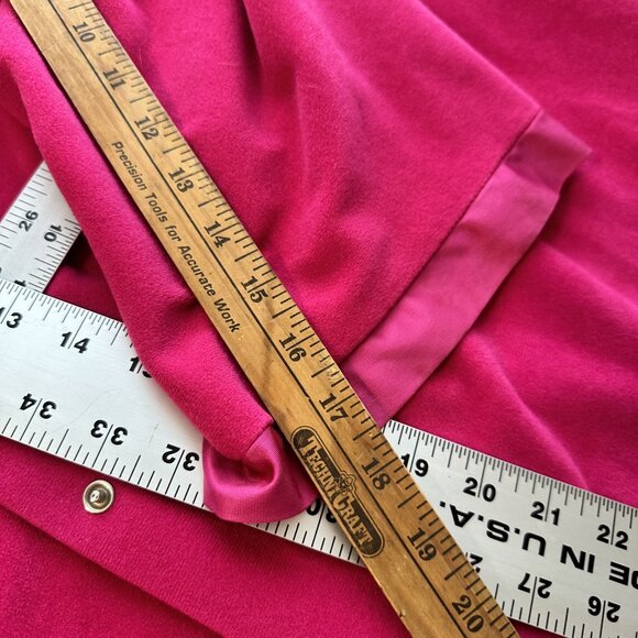 Vanity Fair Womens Pink Embroidered Button Up Housecoat Robe Jacket 3XL Barbie - Picture 12 of 14